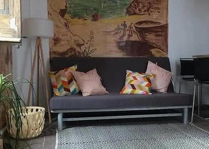 Apartamento De Diseno Cerca De Tren, Playa Y Bcn